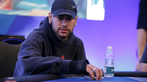 Neymar participa de Campeonato Brasileiro de Poker